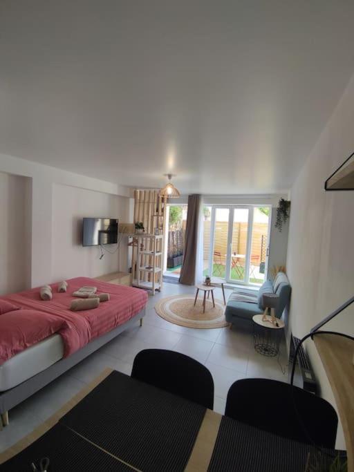 Studio Boheme Chic A Disney La Houssaye-en-Brie Exteriör bild